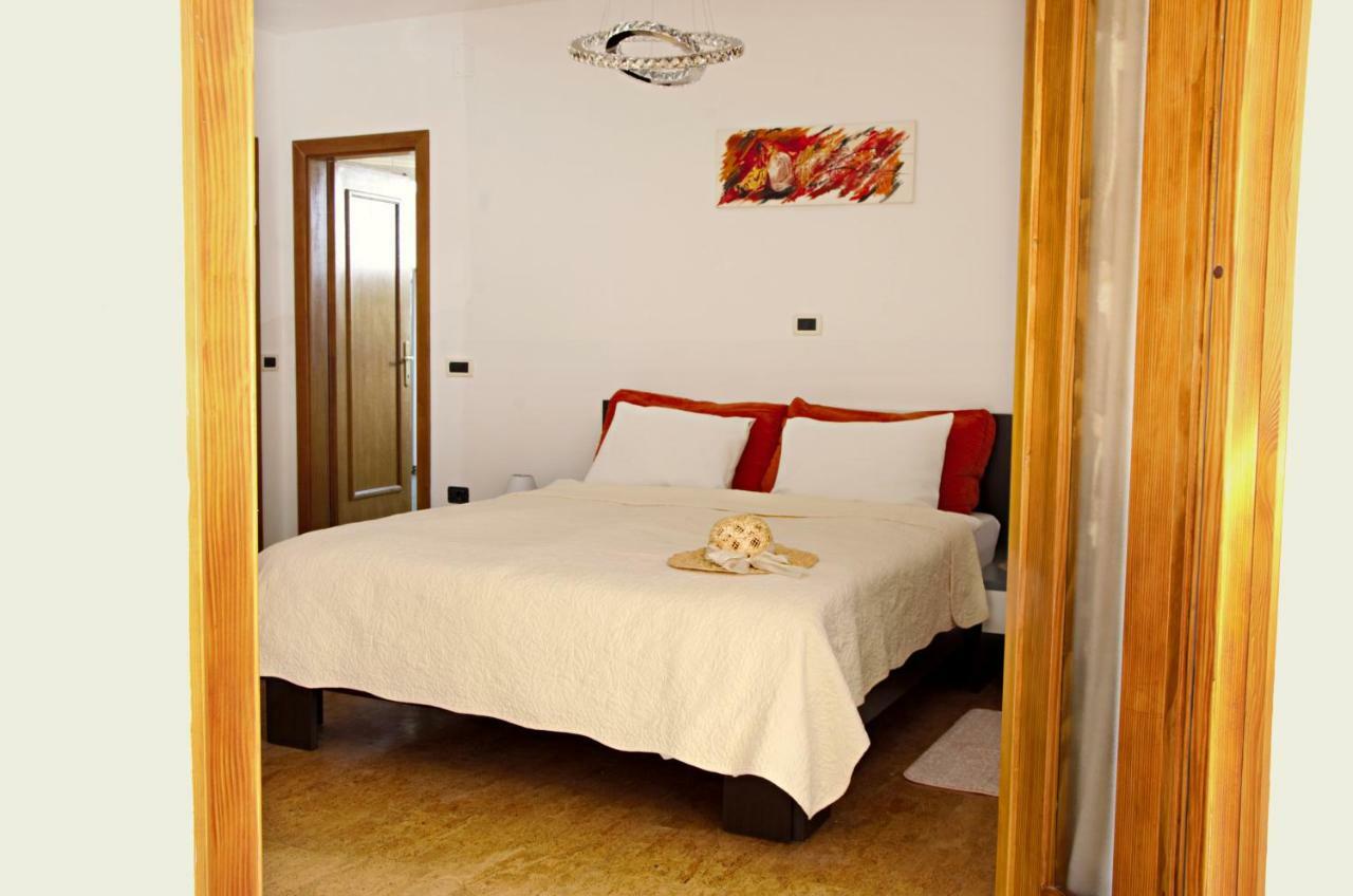 Apartment Kris Ουμάγκ Εξωτερικό φωτογραφία